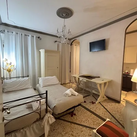 Palazzo Mari suite&rooms b&b-3